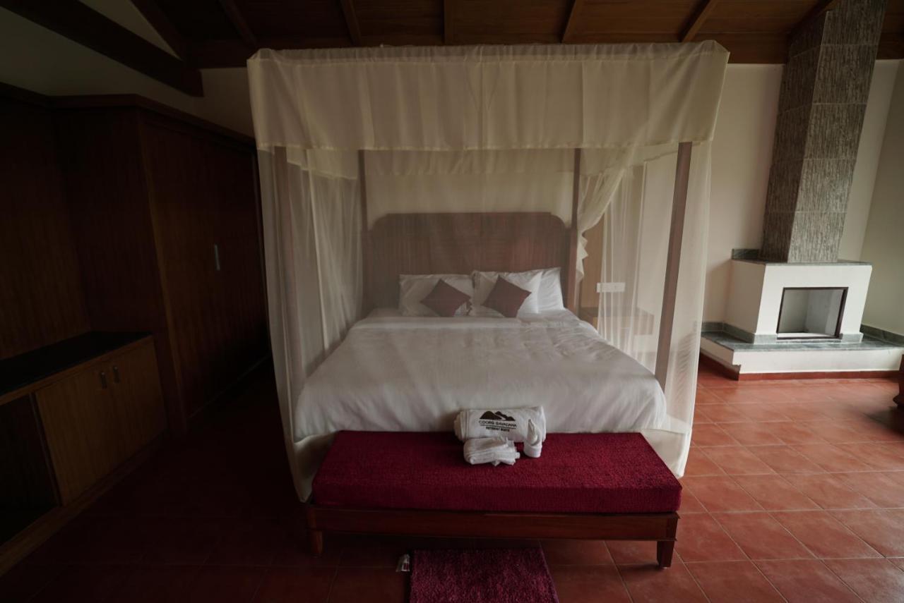 Coorggavadana Hotel Madikeri Bagian luar foto