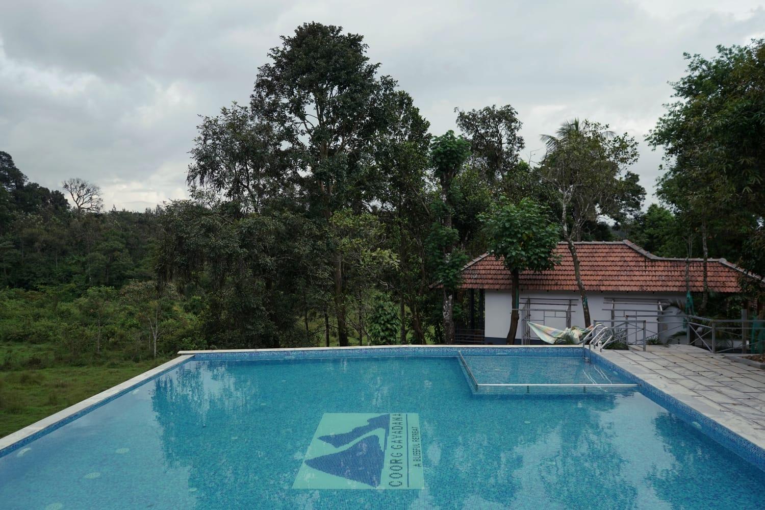 Coorggavadana Hotel Madikeri Bagian luar foto